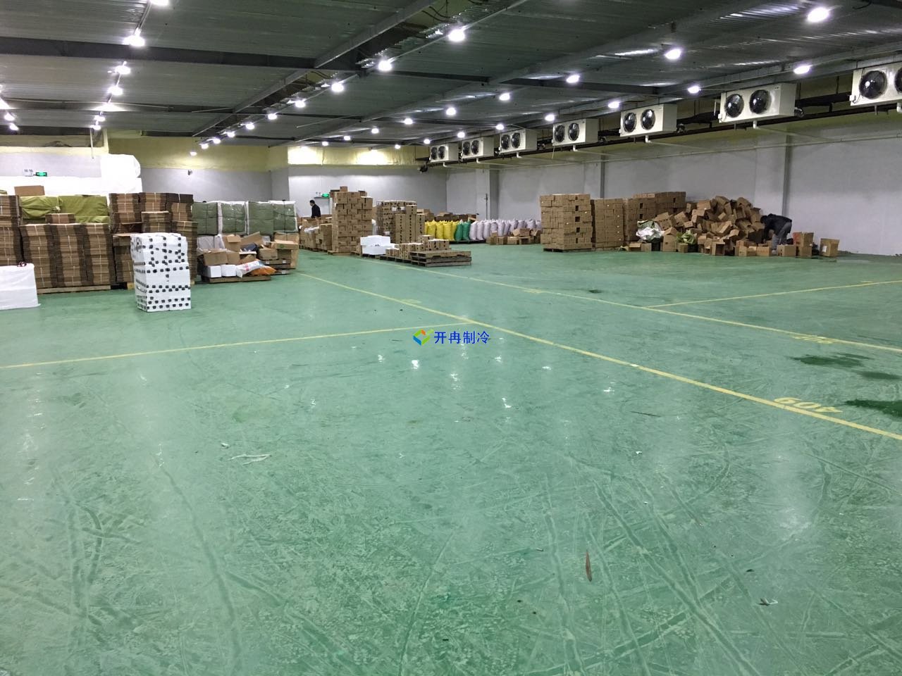 2000噸水果保鮮冷庫(kù)建造價(jià)格多少、冷庫(kù)造價(jià)